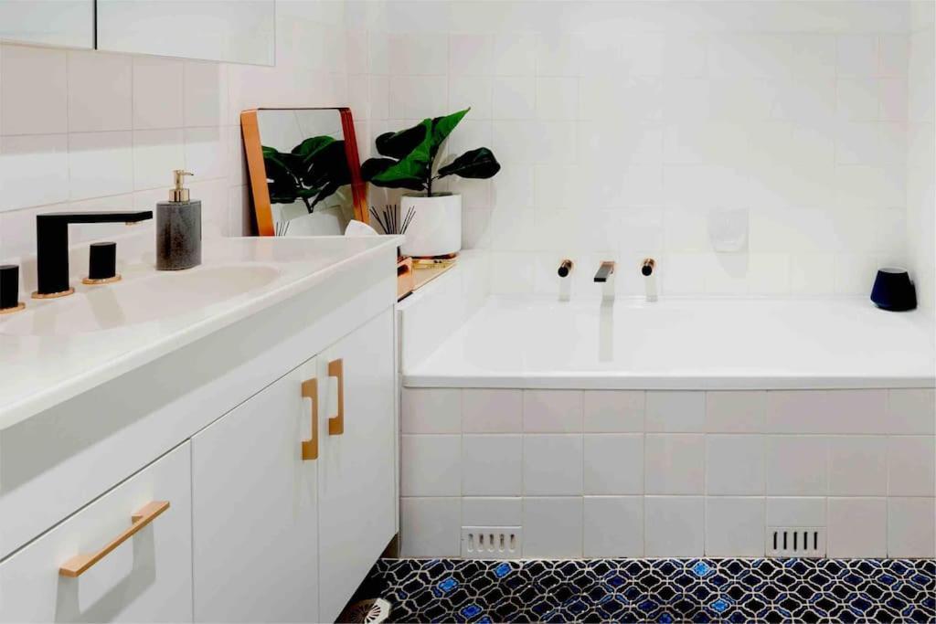 Апартаменты Harbourside Style, 2 Bed, A/C, Pool -Elizabeth Bay Сидней Экстерьер фото